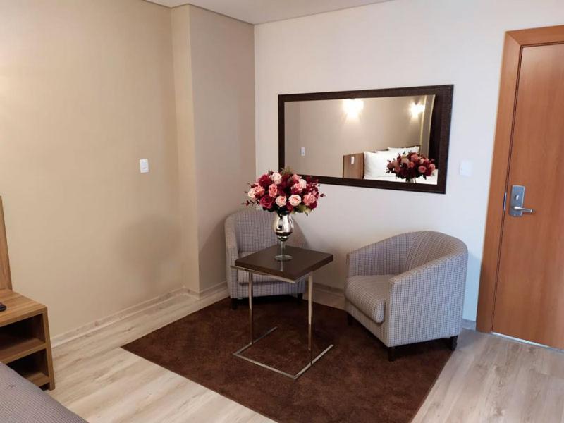 Minas Platinum Hotel & Convention Conselheiro Lafaiete Extérieur photo
