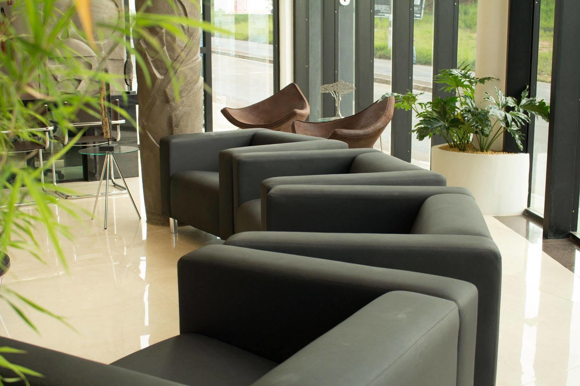 Minas Platinum Hotel & Convention Conselheiro Lafaiete Extérieur photo