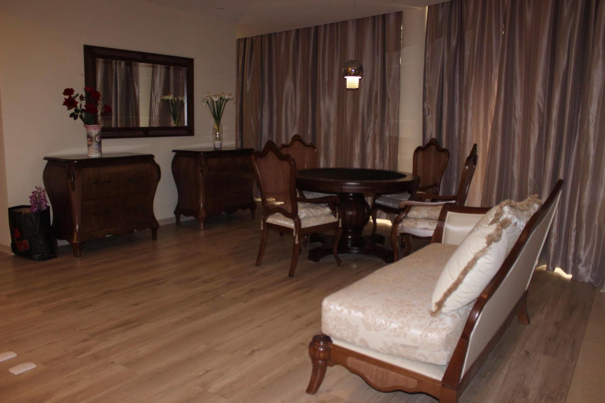 Minas Platinum Hotel & Convention Conselheiro Lafaiete Extérieur photo