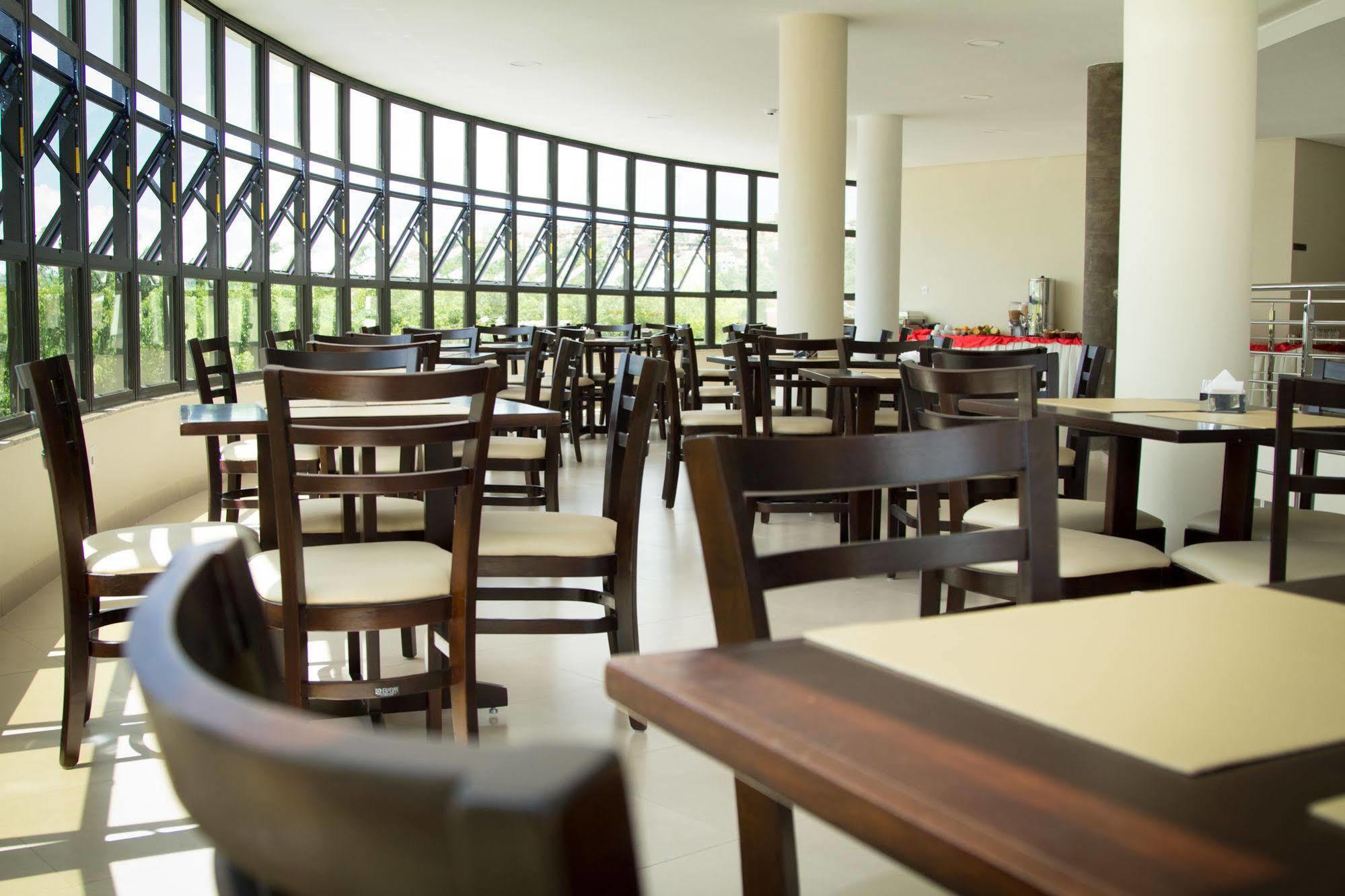 Minas Platinum Hotel & Convention Conselheiro Lafaiete Extérieur photo
